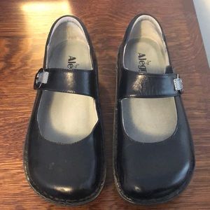 Algeria Paloma Mary Janes